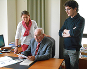 Des chercheurs au travail